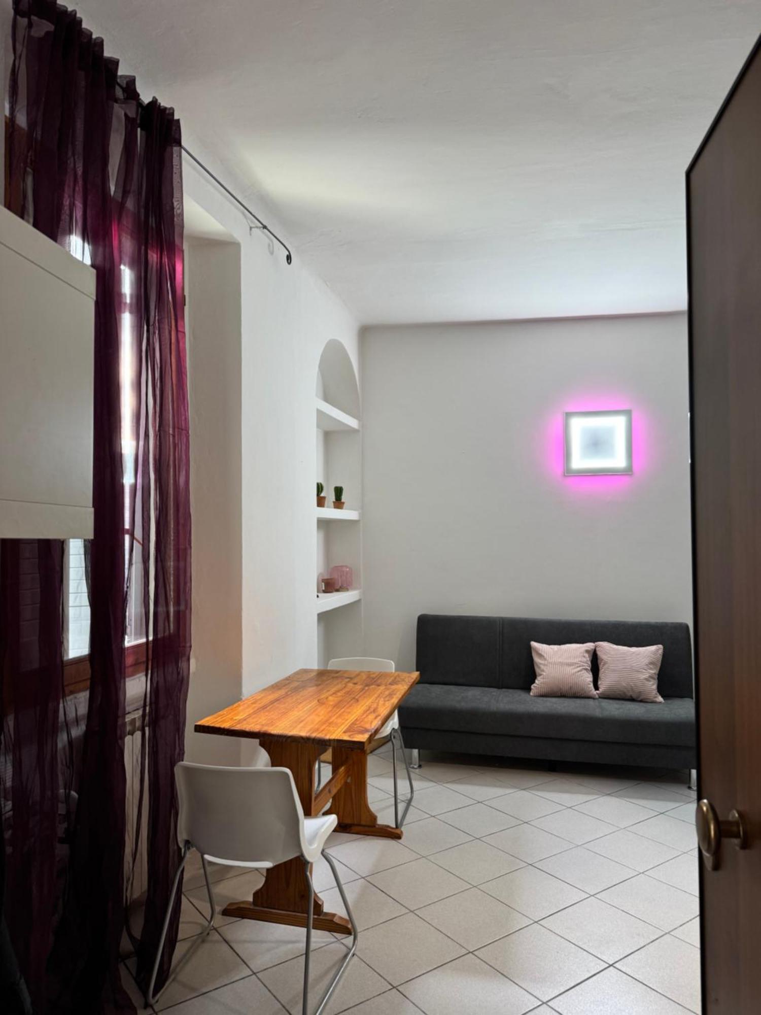 Appartement Navigli Metro4-tram2-naviglio Grande *